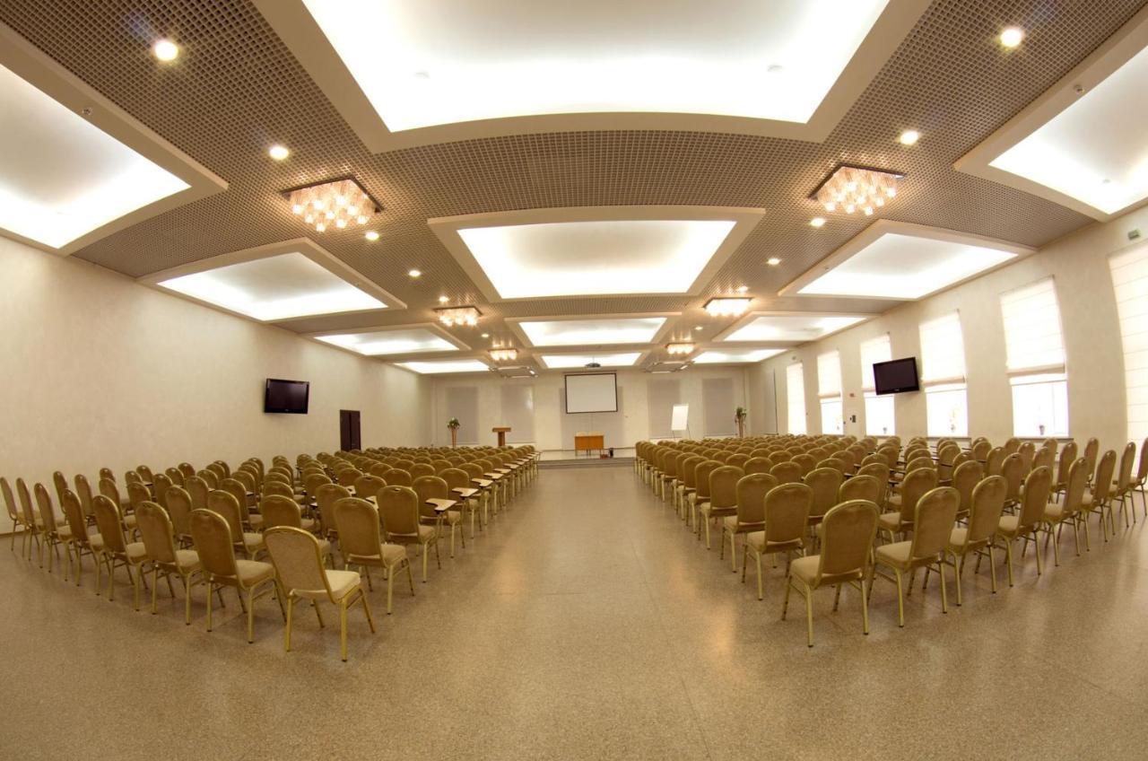 Отель Conference Hall Irpin' Экстерьер фото
