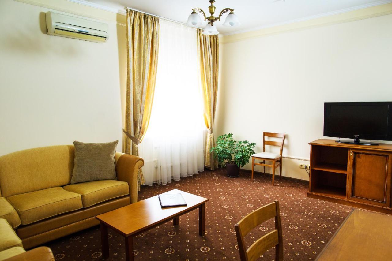 Отель Conference Hall Irpin' Экстерьер фото